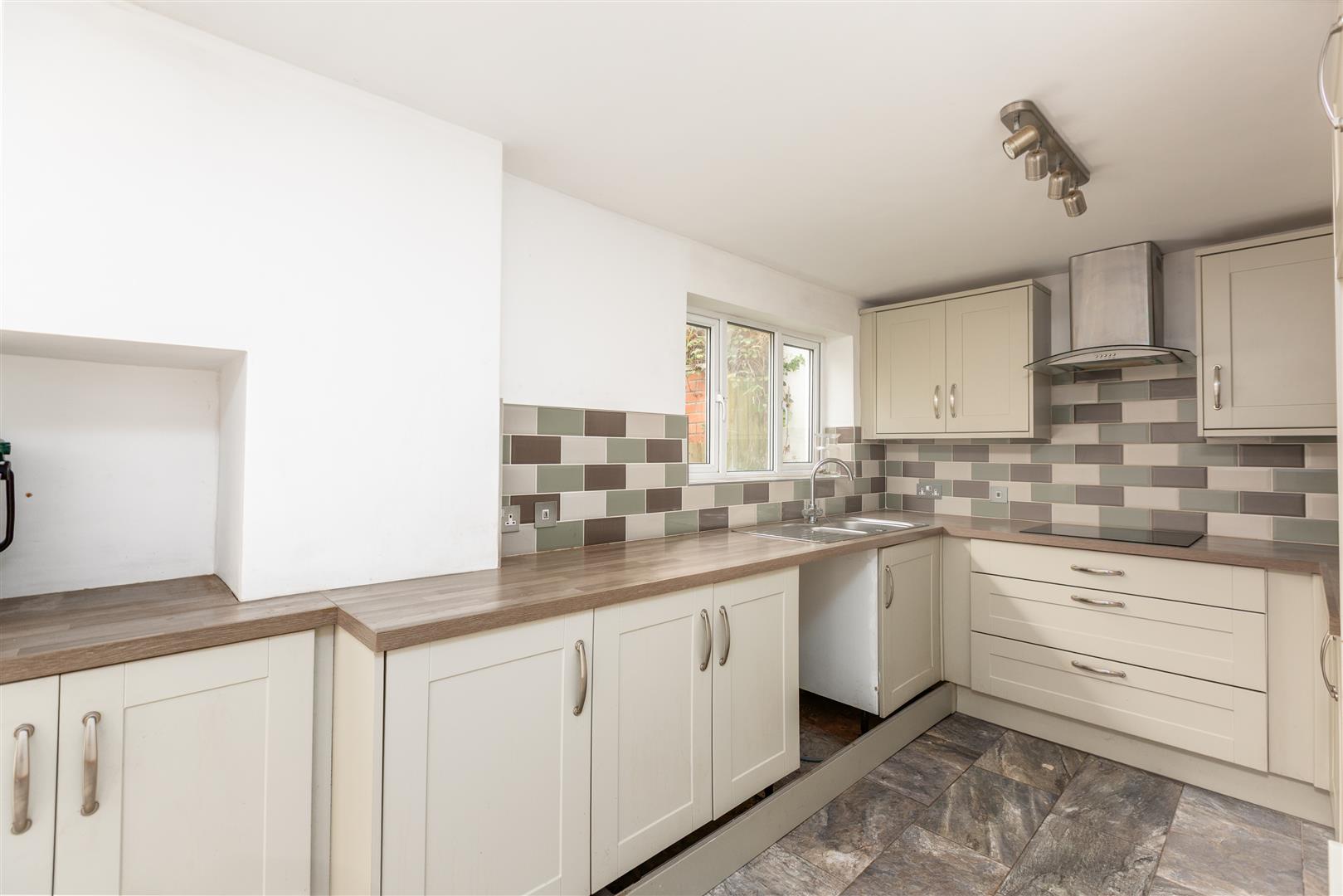 Myrtle Hill, Llanelli, SA15 4BH